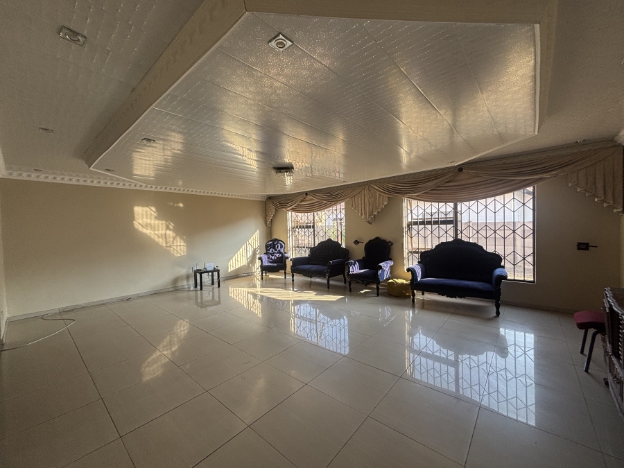 4 Bedroom Property for Sale in Die Heuwel Ext 4 Mpumalanga