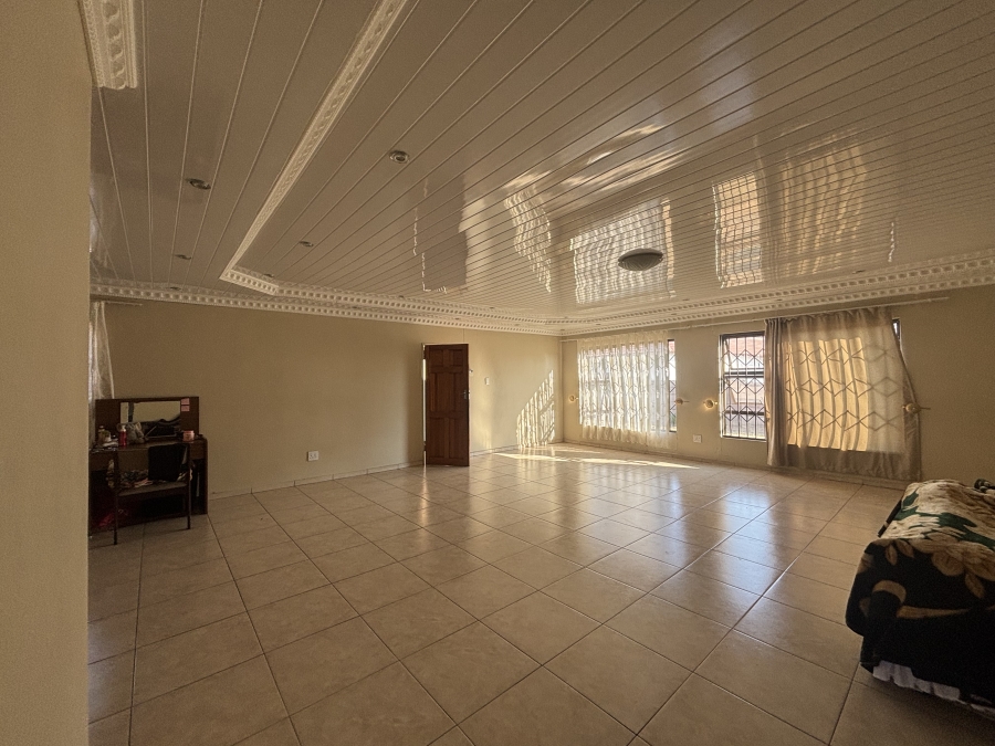 4 Bedroom Property for Sale in Die Heuwel Ext 4 Mpumalanga