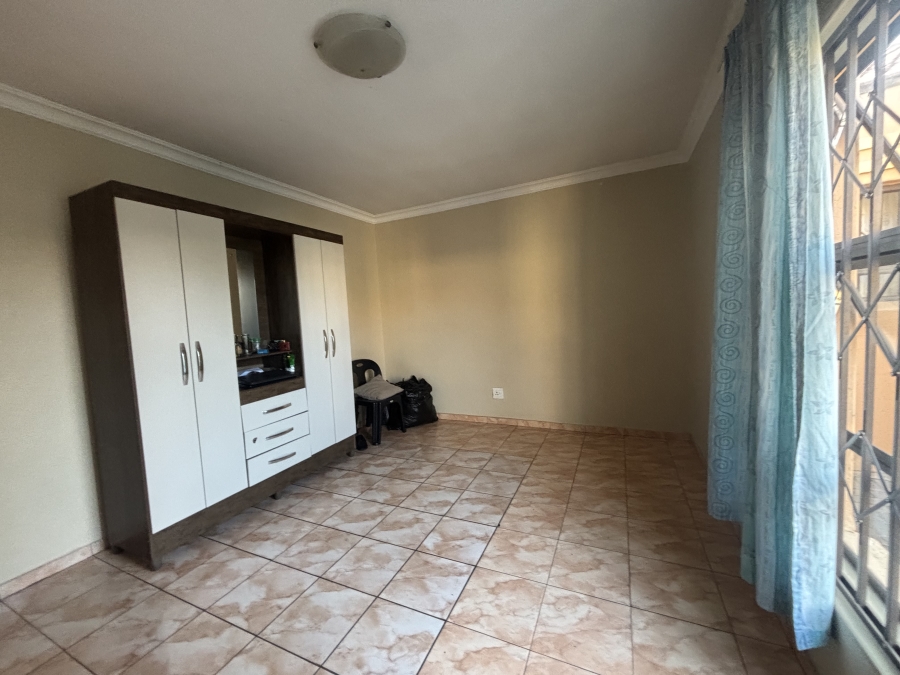 4 Bedroom Property for Sale in Die Heuwel Ext 4 Mpumalanga