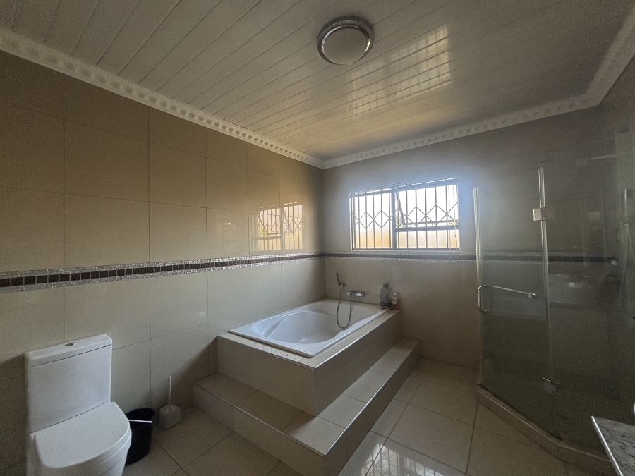 4 Bedroom Property for Sale in Die Heuwel Ext 4 Mpumalanga