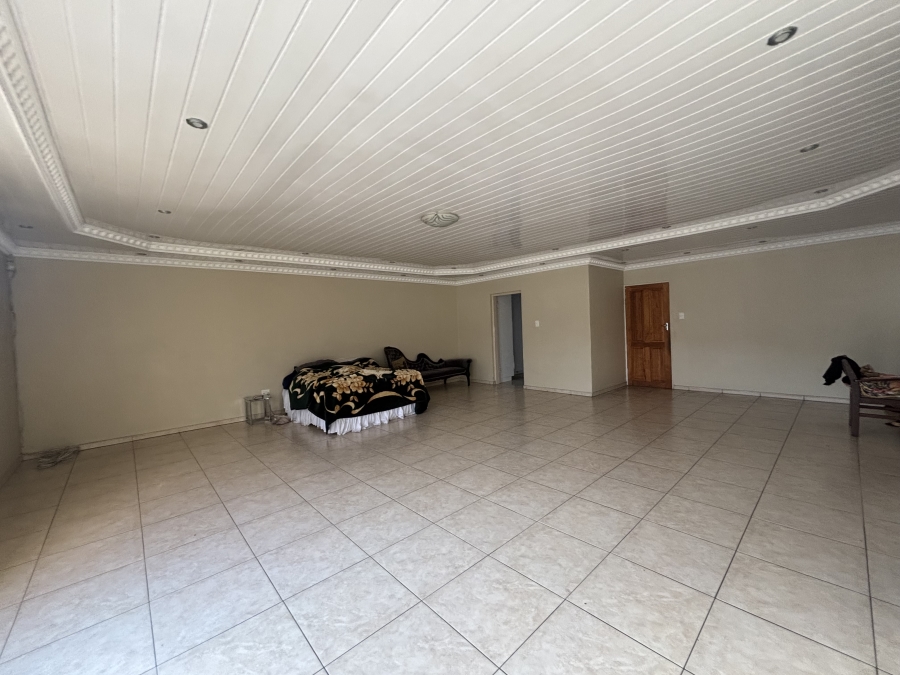 4 Bedroom Property for Sale in Die Heuwel Ext 4 Mpumalanga