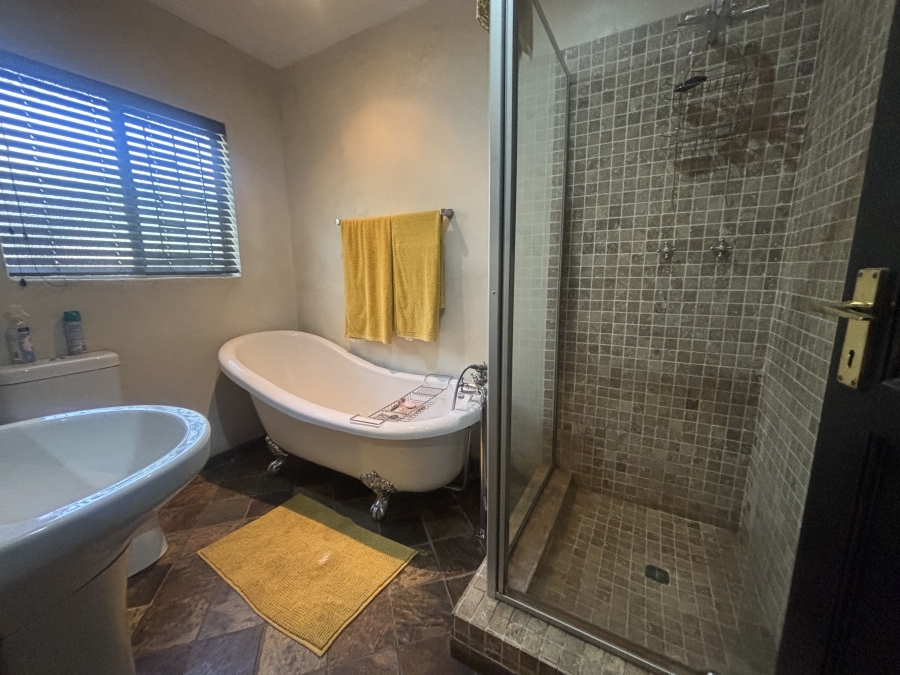 3 Bedroom Property for Sale in Ben Fleur Mpumalanga