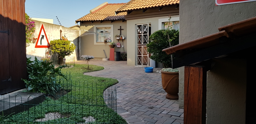3 Bedroom Property for Sale in Stonehenge Mpumalanga