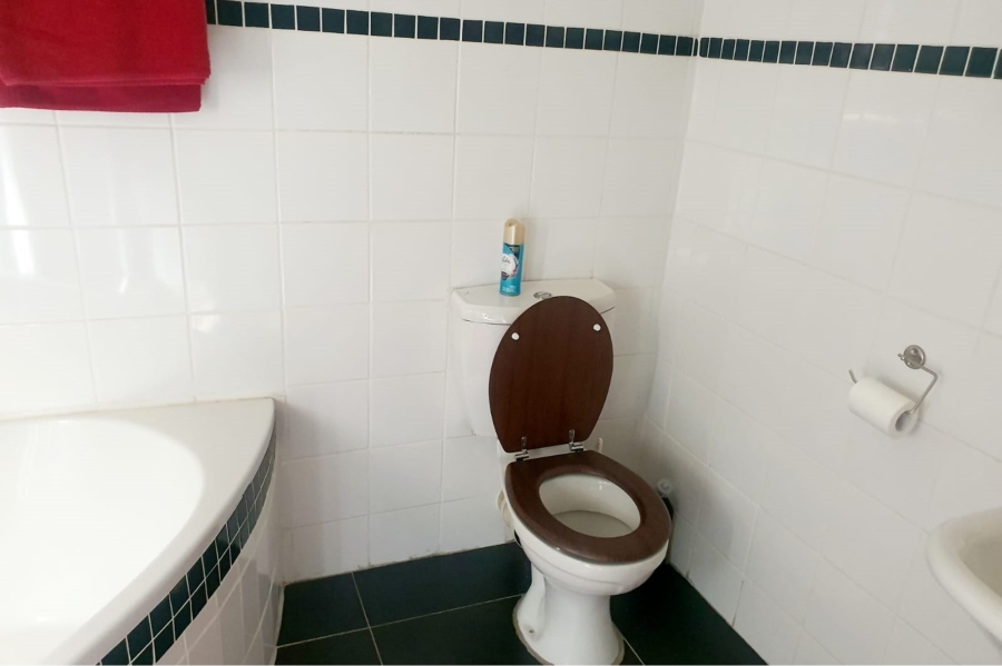 To Let 2 Bedroom Property for Rent in Nelspruit Ext 2 Mpumalanga