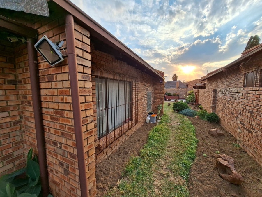 2 Bedroom Property for Sale in Reyno Ridge Mpumalanga