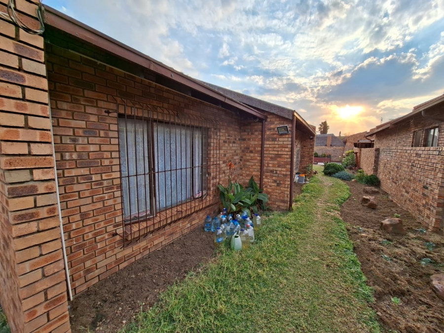 2 Bedroom Property for Sale in Reyno Ridge Mpumalanga