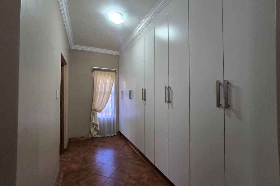 4 Bedroom Property for Sale in Clubville Mpumalanga