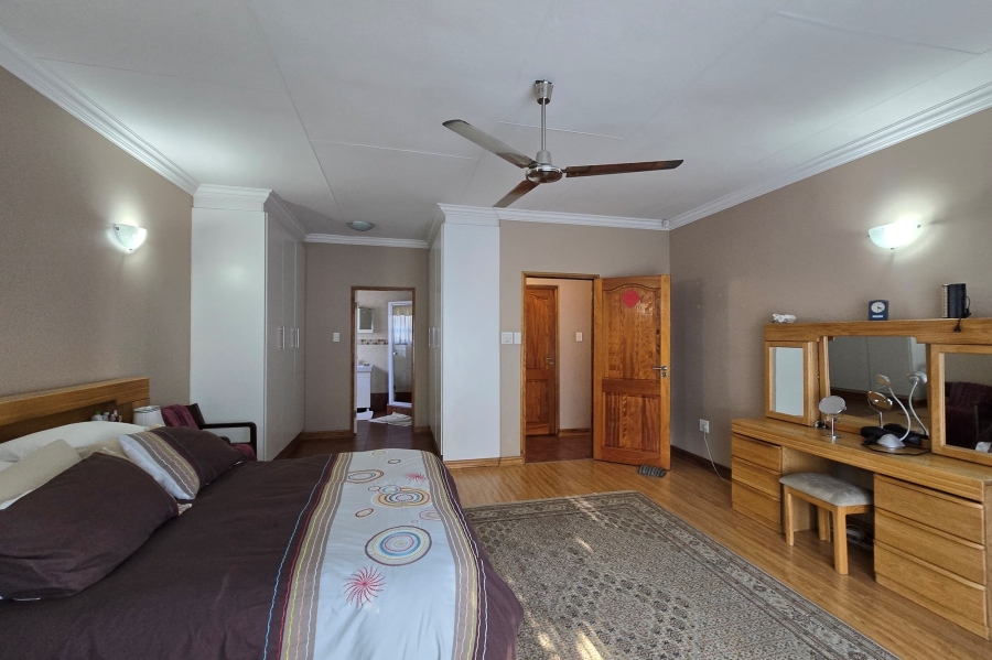 4 Bedroom Property for Sale in Clubville Mpumalanga