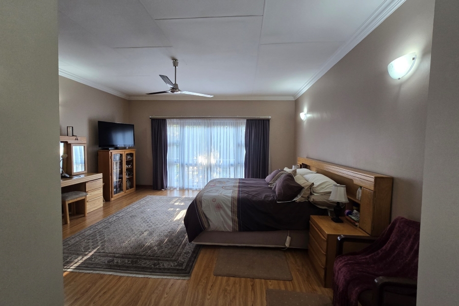 4 Bedroom Property for Sale in Clubville Mpumalanga