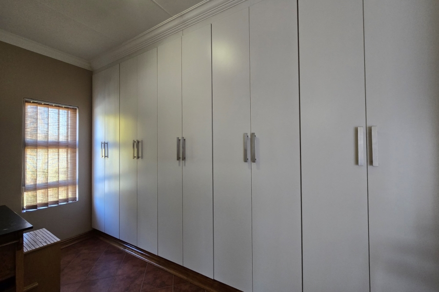 4 Bedroom Property for Sale in Clubville Mpumalanga