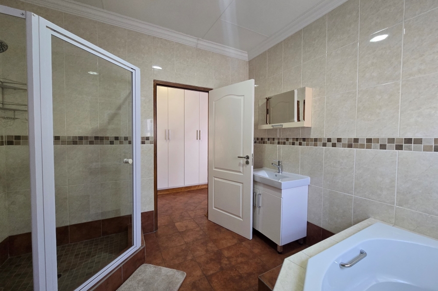 4 Bedroom Property for Sale in Clubville Mpumalanga
