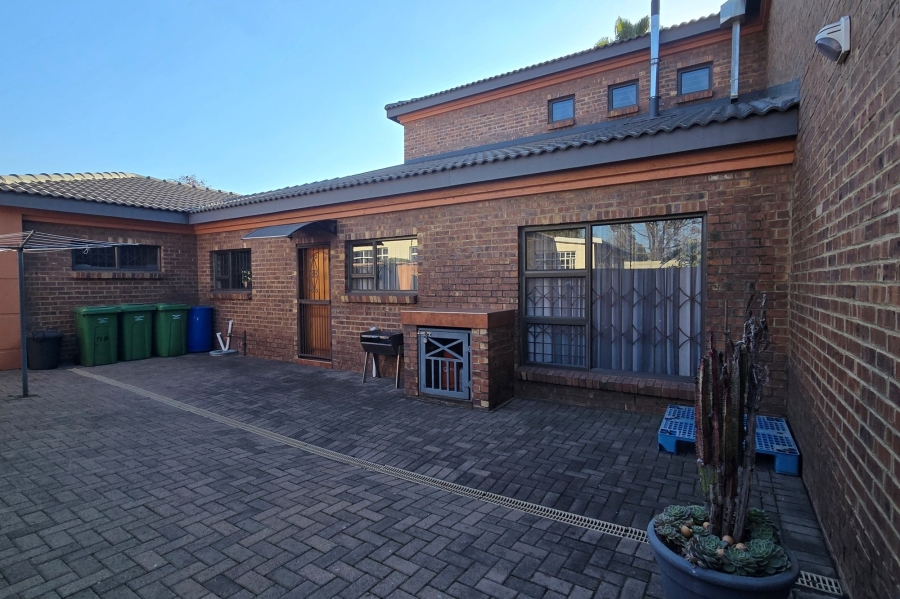 4 Bedroom Property for Sale in Clubville Mpumalanga