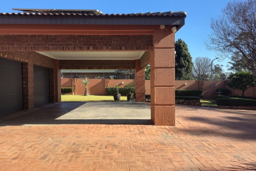 4 Bedroom Property for Sale in Clubville Mpumalanga