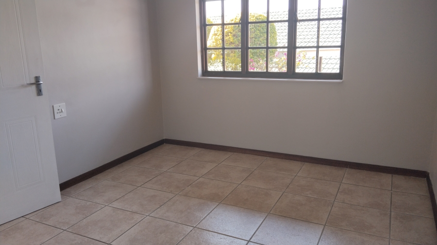 1 Bedroom Property for Sale in West Acres Mpumalanga
