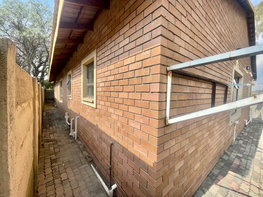 To Let 5 Bedroom Property for Rent in Evander Mpumalanga