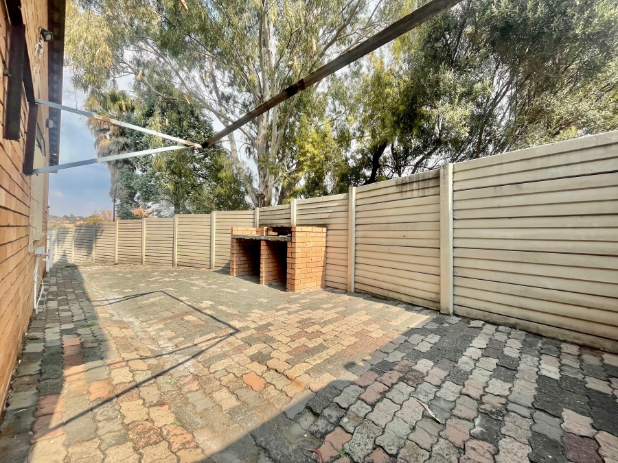To Let 5 Bedroom Property for Rent in Evander Mpumalanga
