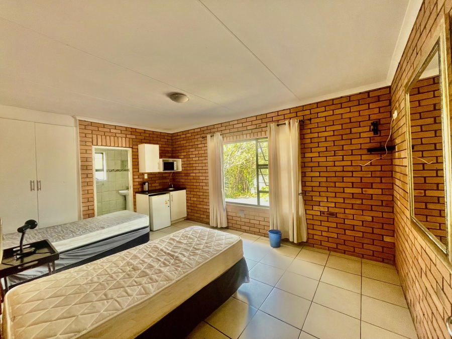 To Let 5 Bedroom Property for Rent in Evander Mpumalanga