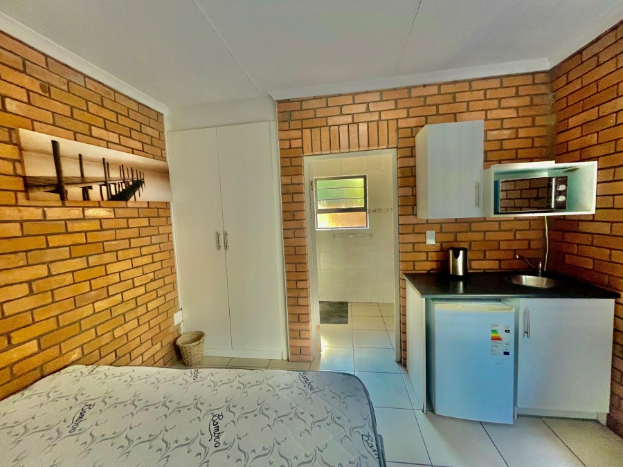 To Let 5 Bedroom Property for Rent in Evander Mpumalanga