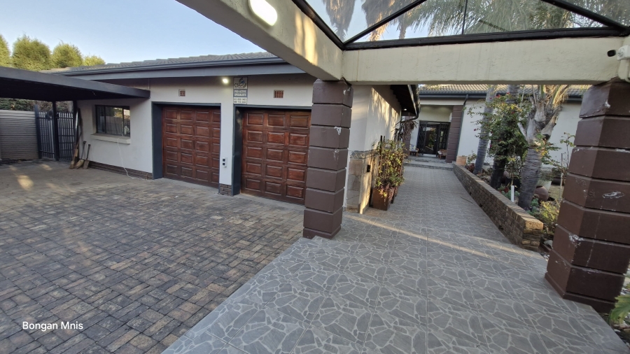 5 Bedroom Property for Sale in Die Heuwel Mpumalanga