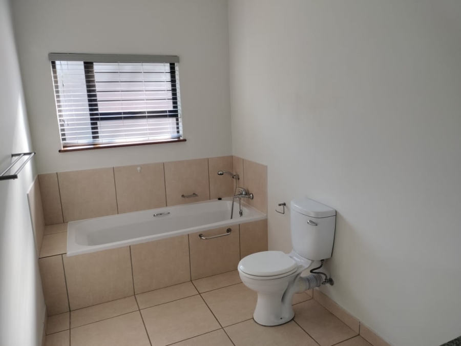 To Let 2 Bedroom Property for Rent in Bateleur Estate Mpumalanga