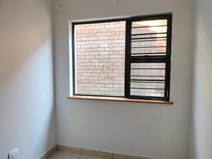 To Let 2 Bedroom Property for Rent in Bateleur Estate Mpumalanga
