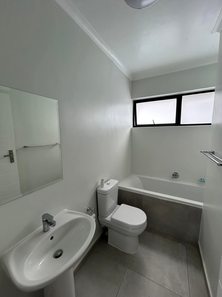 To Let 2 Bedroom Property for Rent in Matumi Golf Estate Mpumalanga