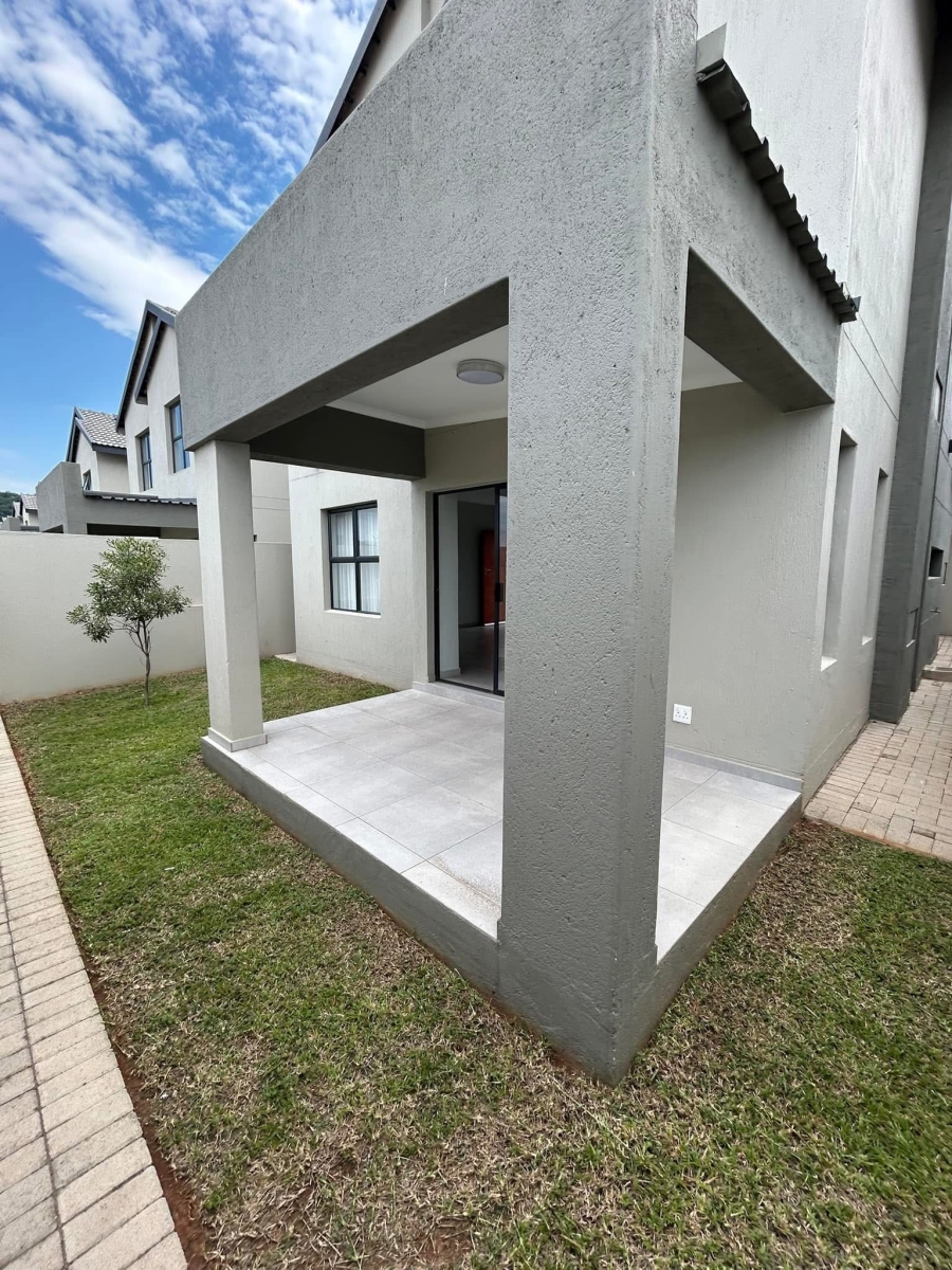 To Let 2 Bedroom Property for Rent in Matumi Golf Estate Mpumalanga