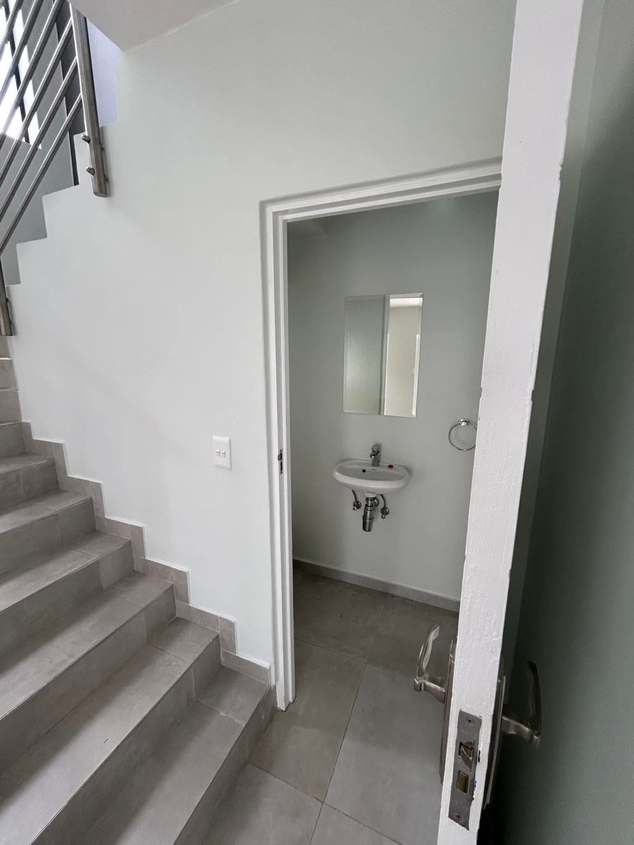 To Let 2 Bedroom Property for Rent in Matumi Golf Estate Mpumalanga