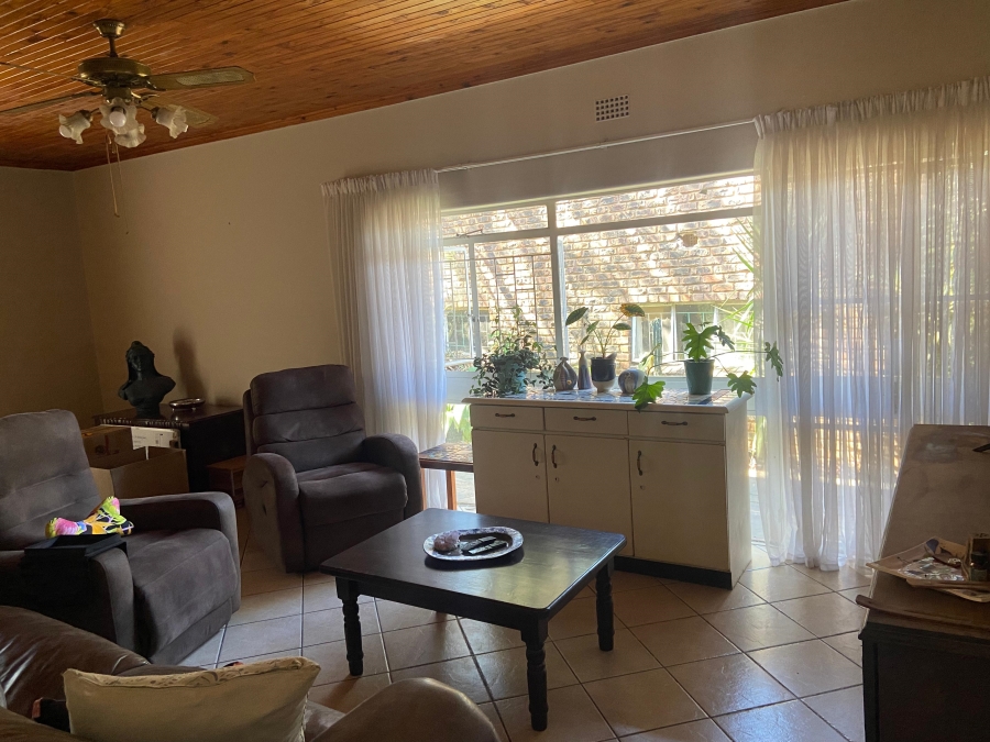 To Let 3 Bedroom Property for Rent in West Acres Mpumalanga