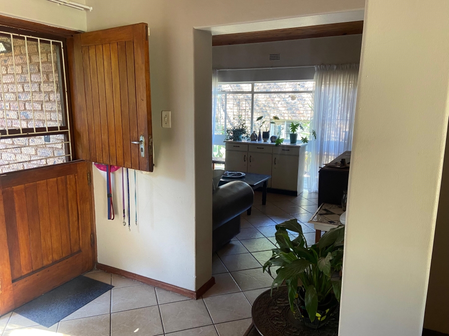 To Let 3 Bedroom Property for Rent in West Acres Mpumalanga