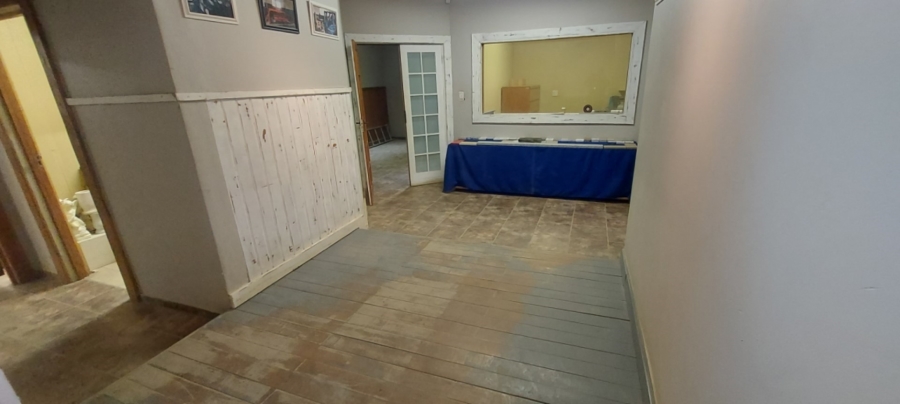 To Let commercial Property for Rent in White River Rural Mpumalanga