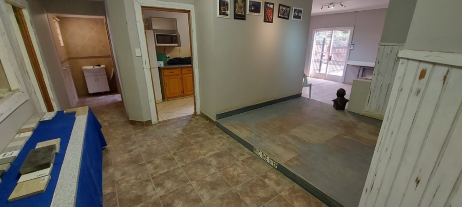 To Let commercial Property for Rent in White River Rural Mpumalanga