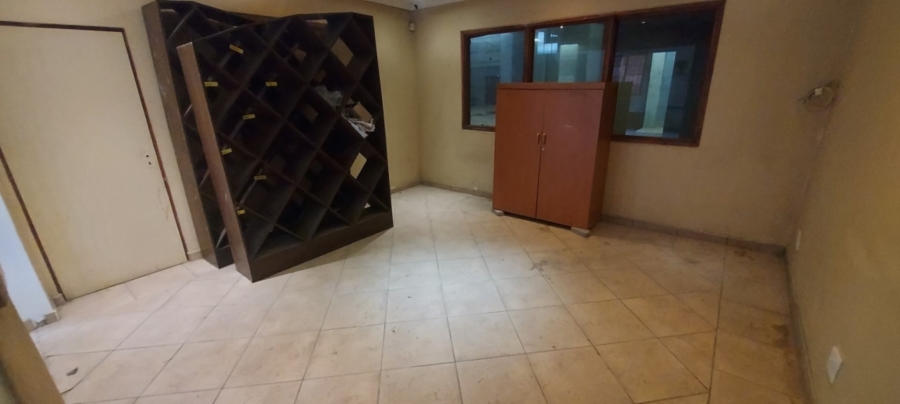 To Let commercial Property for Rent in White River Rural Mpumalanga