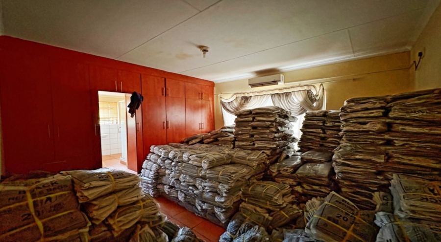3 Bedroom Property for Sale in Hectorspruit Mpumalanga