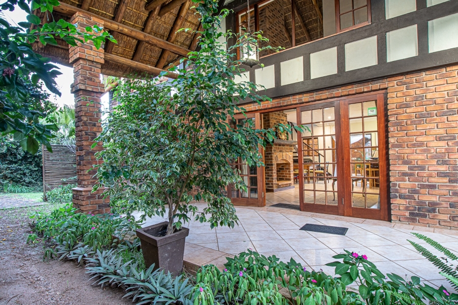 5 Bedroom Property for Sale in Malelane Mpumalanga