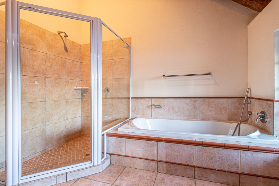 5 Bedroom Property for Sale in Malelane Mpumalanga