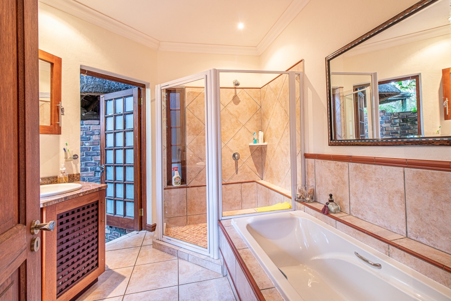 5 Bedroom Property for Sale in Malelane Mpumalanga