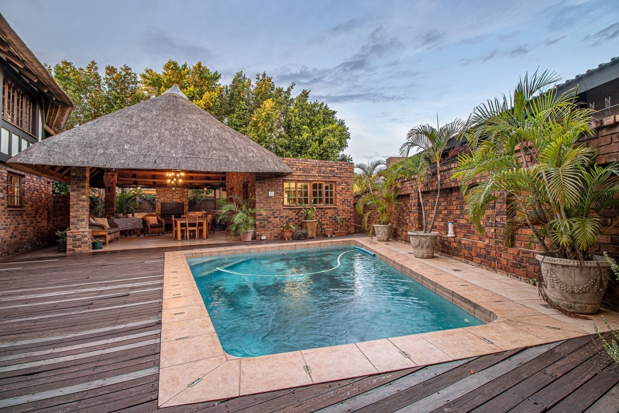 5 Bedroom Property for Sale in Malelane Mpumalanga