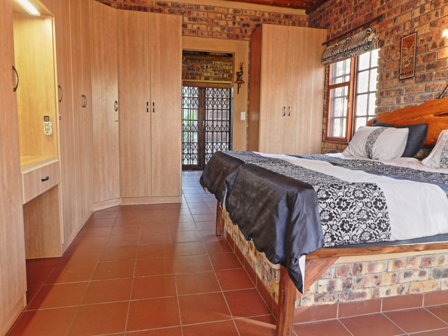 4 Bedroom Property for Sale in Marloth Park Mpumalanga