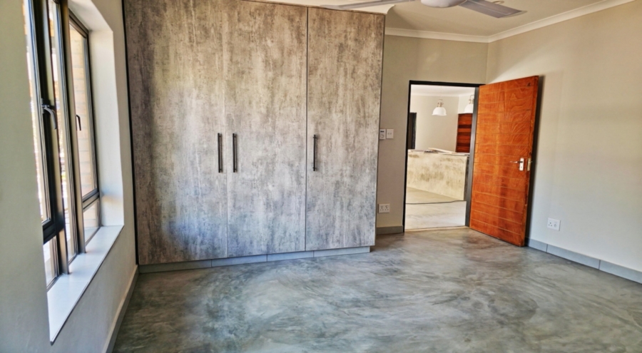 3 Bedroom Property for Sale in Marloth Park Mpumalanga
