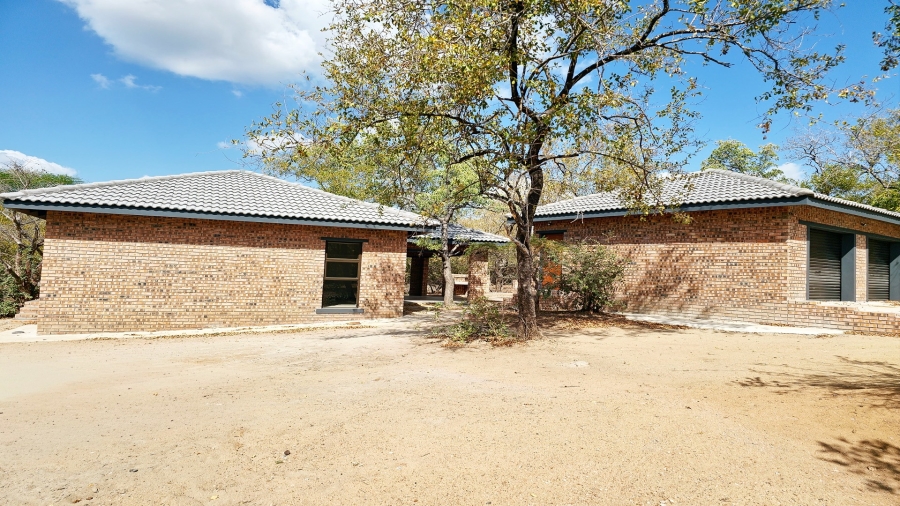 3 Bedroom Property for Sale in Marloth Park Mpumalanga