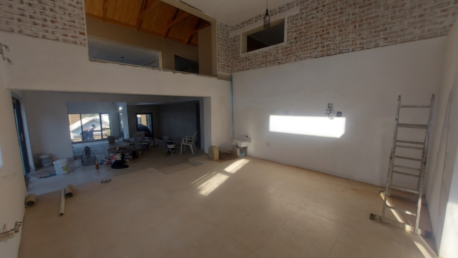 5 Bedroom Property for Sale in Elawini Lifestyle Estate Mpumalanga