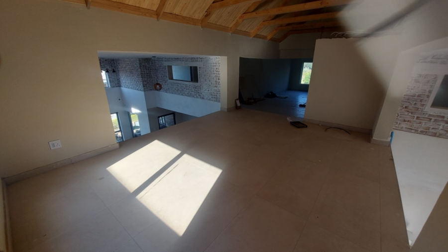 5 Bedroom Property for Sale in Elawini Lifestyle Estate Mpumalanga