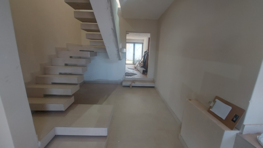 5 Bedroom Property for Sale in Elawini Lifestyle Estate Mpumalanga