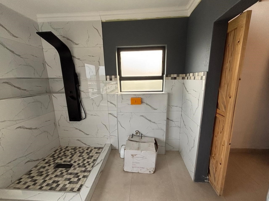 5 Bedroom Property for Sale in Elawini Lifestyle Estate Mpumalanga