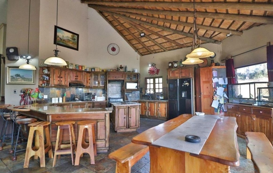 8 Bedroom Property for Sale in Nelspruit Rural Mpumalanga