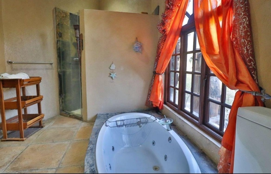 8 Bedroom Property for Sale in Nelspruit Rural Mpumalanga