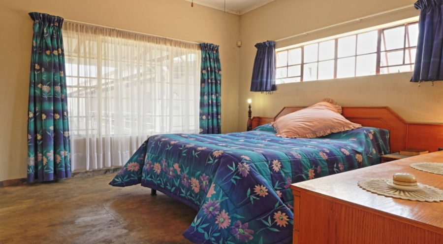 4 Bedroom Property for Sale in Marloth Park Mpumalanga