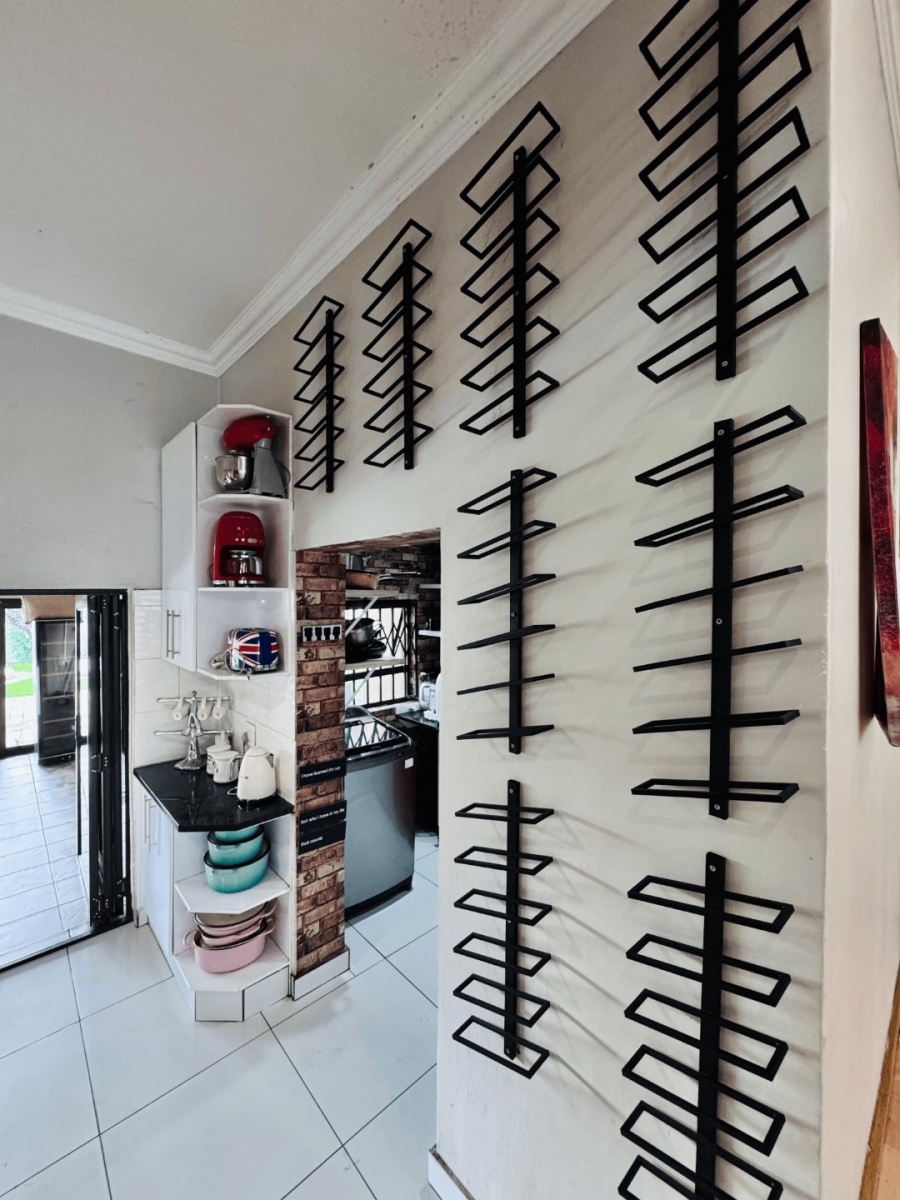 6 Bedroom Property for Sale in Ackerville Mpumalanga