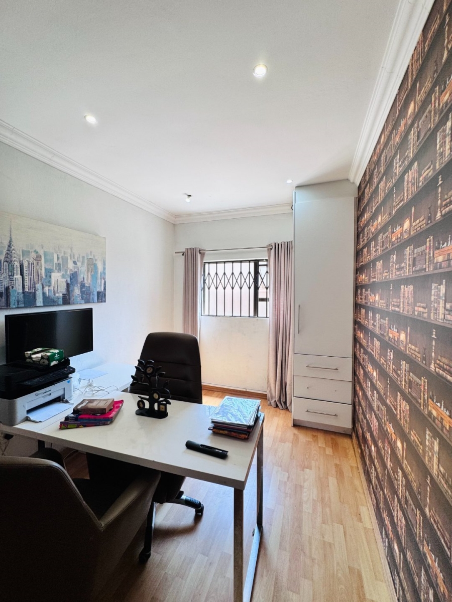 6 Bedroom Property for Sale in Ackerville Mpumalanga